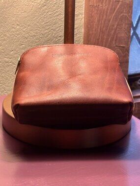 Portland Leather Luna Pouch ~ Tamarindo Brown  NEW W/TAG
